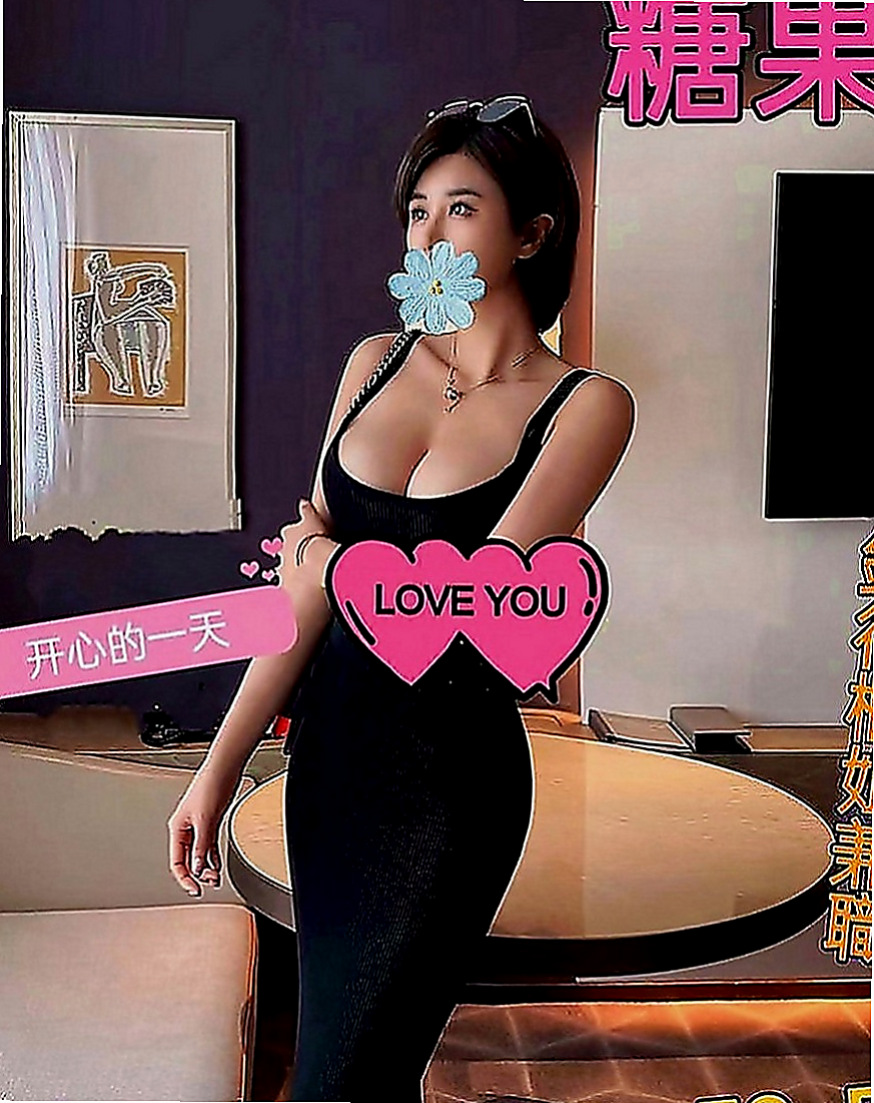 小港外約服務：朵雯 |空姐正妹|165cm|42kg|D罩杯|18歲|客人實拍 說這是她這一年約過最好的妹妹~  此妹是新妹，剛下海三天而已 經驗不是很足