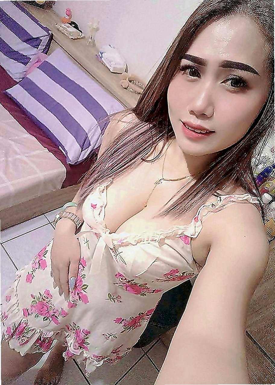 五股小姐外出：靜雙 |日系嫩妹小隻馬|169cm|51kg|C罩杯|18歲|是一個很可愛的妹妹 等你來疼  啃咬龜頭 還會讓你射在嘴裏哦