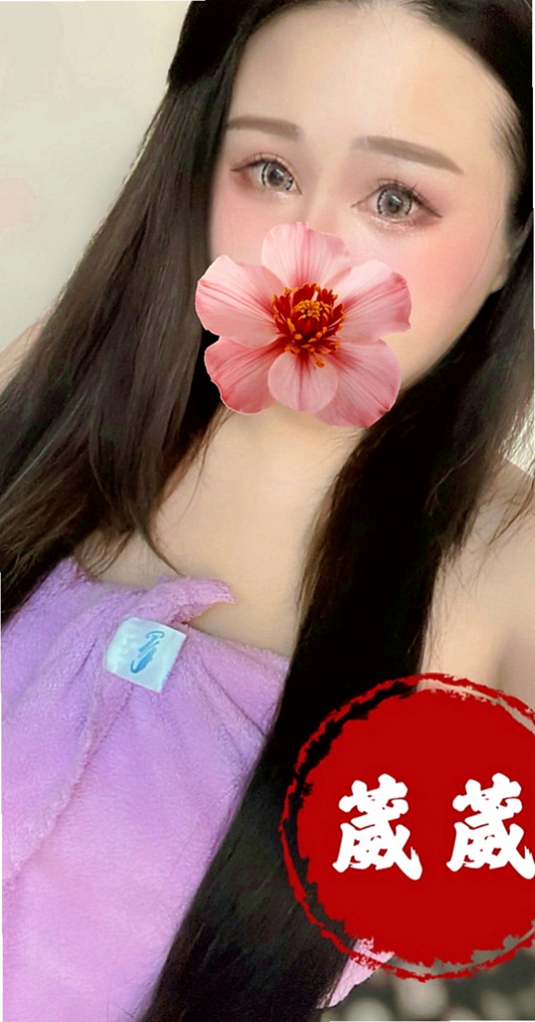 龍井找女人：小蘋果 |淡江大學學生妹|166cm|42kg|D罩杯|23歲|#可摸可舔 還沒有什麼經驗 比較害羞 靦腆 希望哥哥們能好好疼愛她