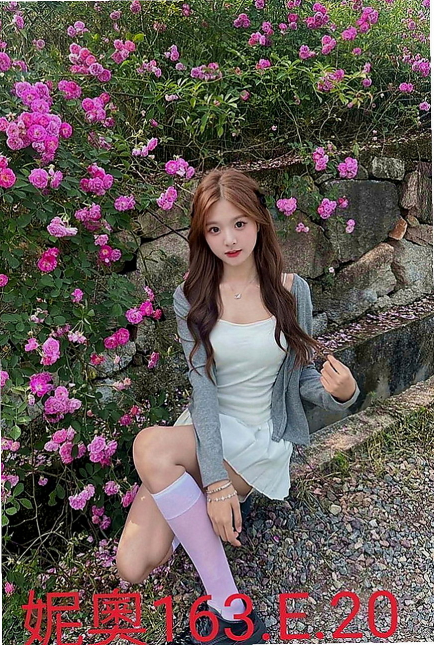 內門按摩外送：友春 |跆拳道館女學員|169cm|55kg|D罩杯|19歲|粉嫩的小穴跟奶頭 摸一下就濕的不行了   小嘴巴會幫哥哥口交 吹舔吸的功力不錯