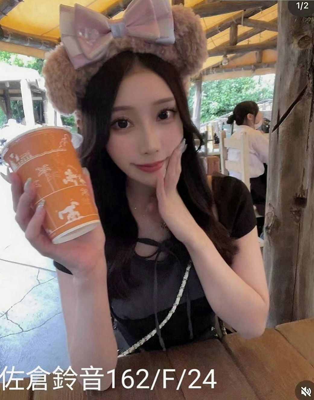 歸仁外約茶：舒婷 |國中老師|163cm|43kg|C罩杯|18歲|騷麥的時候在學校還會穿的很性感 絲襪搭配短裙 超讓人想要 下體兩腿 交叉在一起