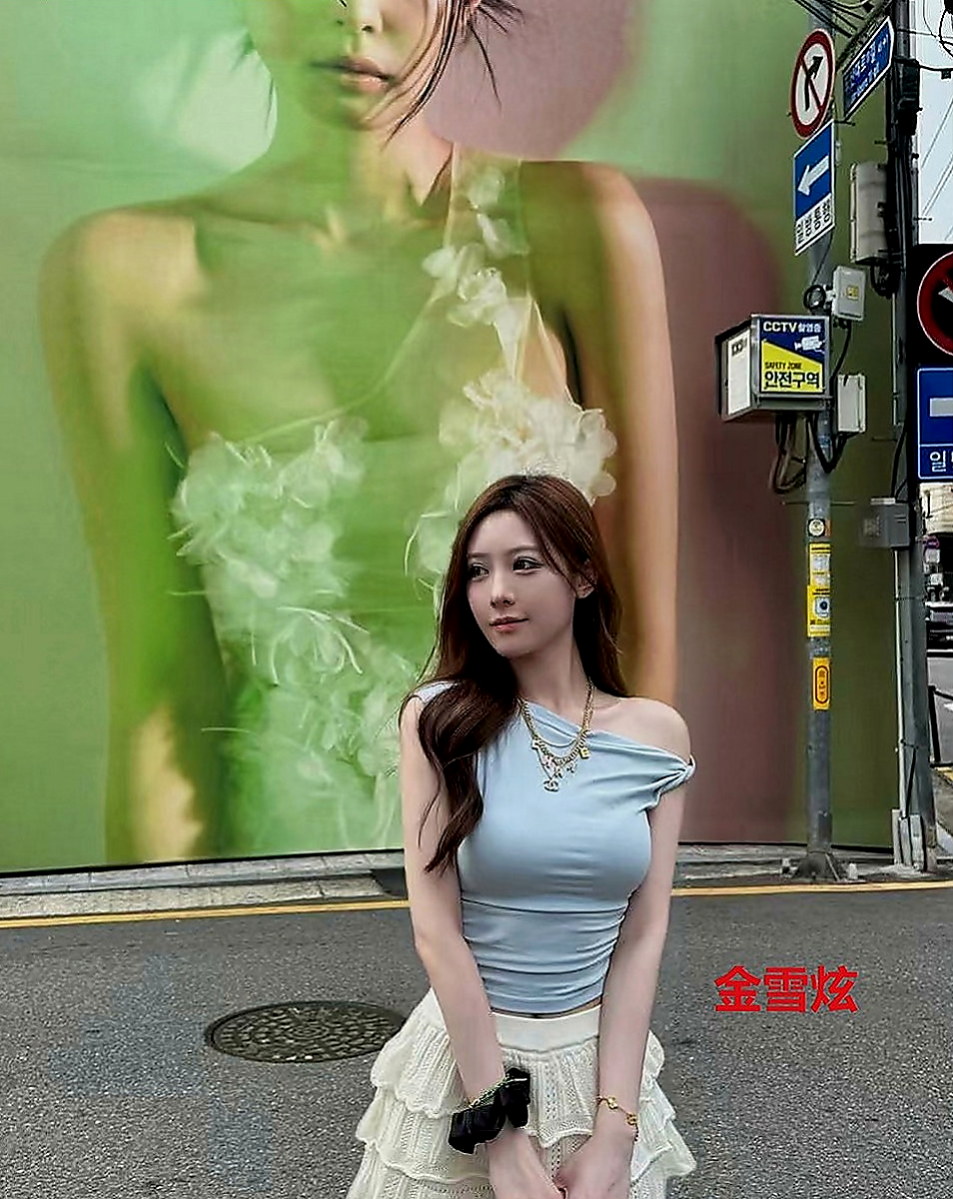 六龜外出：雲清 |時尚夜店妹|167cm|48kg|D罩杯|19歲|然後在用沾滿淫水的手覆蓋到你的小頭上慢慢摩擦 上下滑動，還會輕輕的坐在