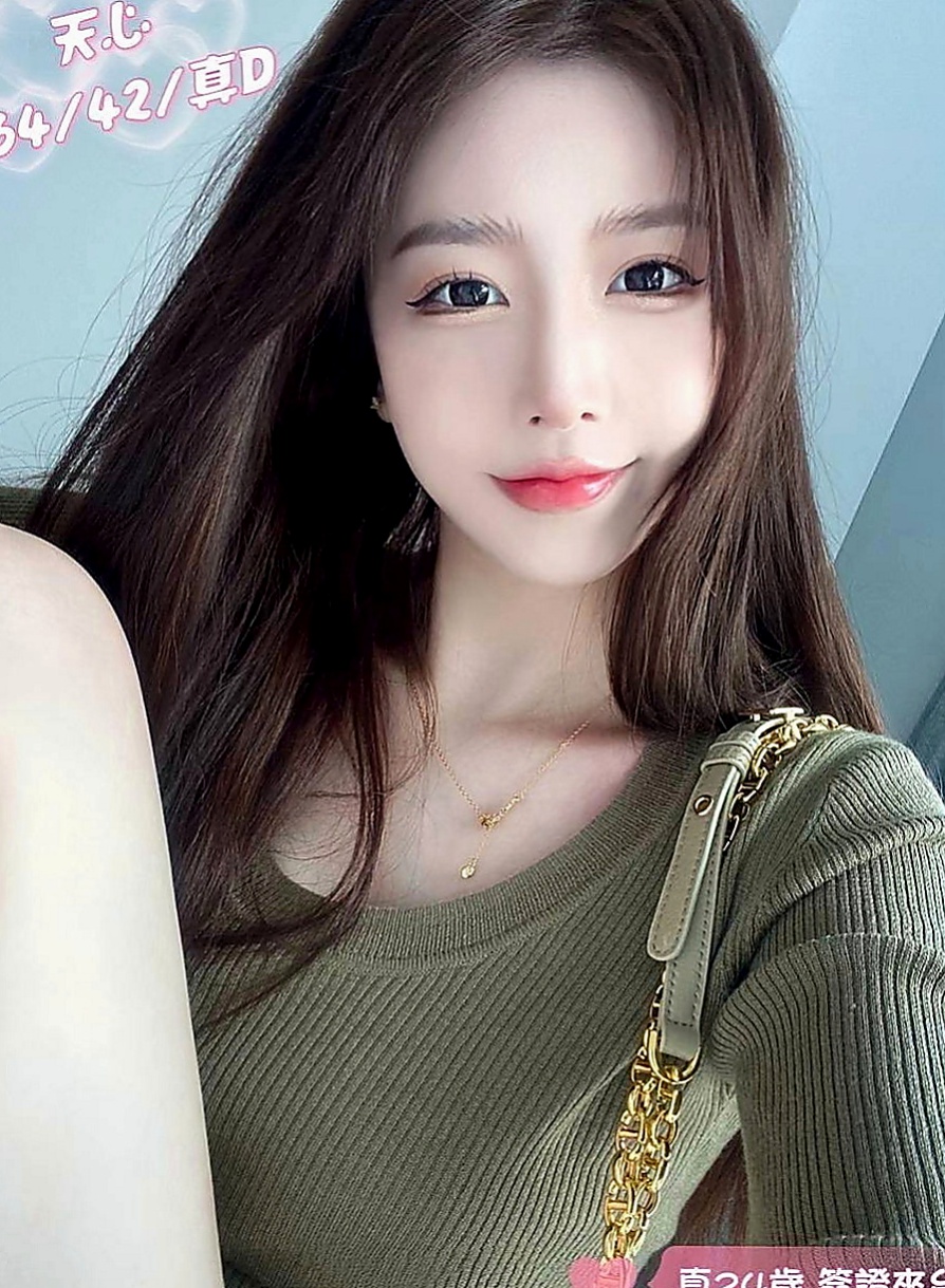 嘉義定點茶|找茶：貝貝 |電臀辣妹|168cm|46kg|C罩杯|21歲|曖昧的雙手纏繞環繞着你的腰 在你身下承歡扭動身姿  絕對讓你叫得不要不要的 服務無限制 皮白奶頭粉嫩