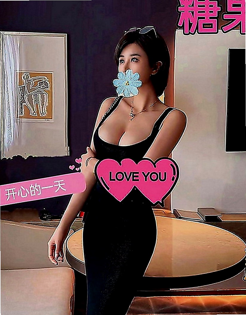 小港外約服務：朵雯 |空姐正妹|165cm|42kg|D罩杯|18歲|客人實拍 說這是她這一年約過最好的妹妹~  此妹是新妹，剛下海三天而已 經驗不是很足